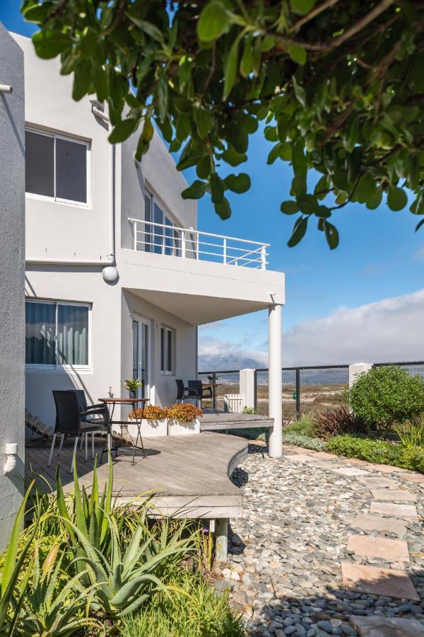 Ocean12 Guesthouse Sunset Beach Cidade Do Cabo Exterior foto