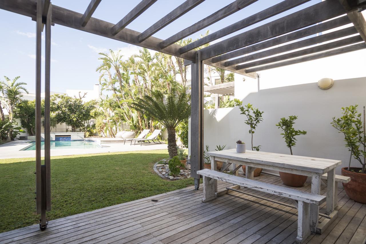 Ocean12 Guesthouse Sunset Beach Cidade Do Cabo Exterior foto