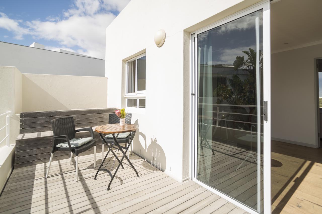 Ocean12 Guesthouse Sunset Beach Cidade Do Cabo Exterior foto